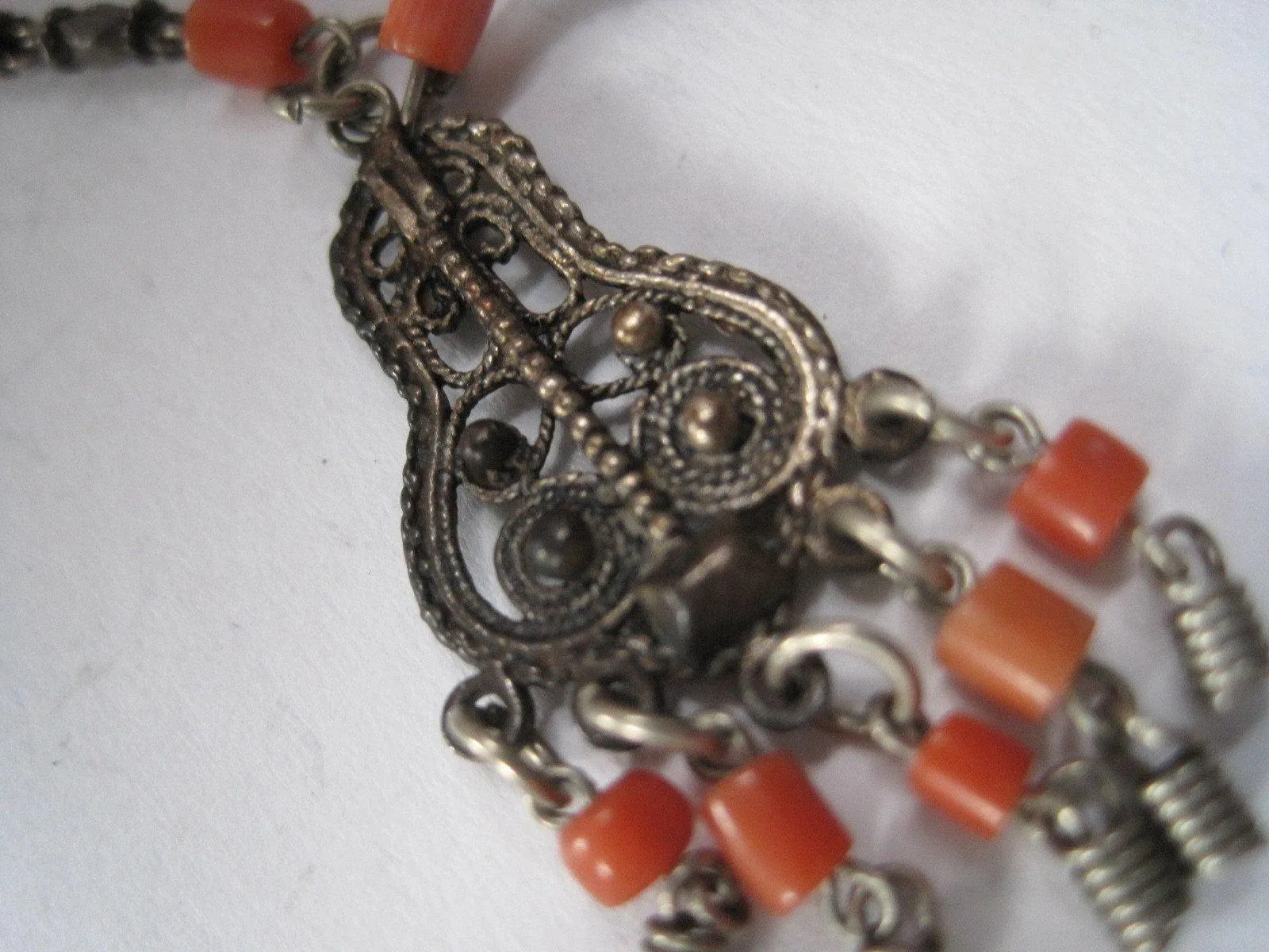 Delicate and Light Silver and Coral Middle East Necklace