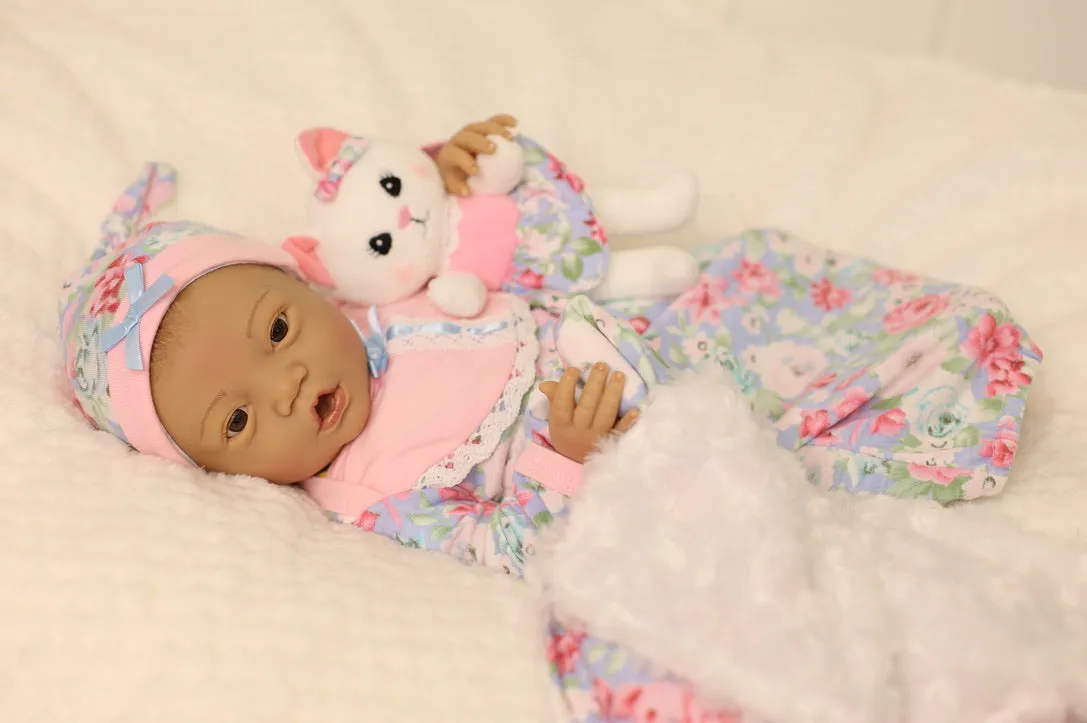 Kinby Kitten Gown & Blanket Set