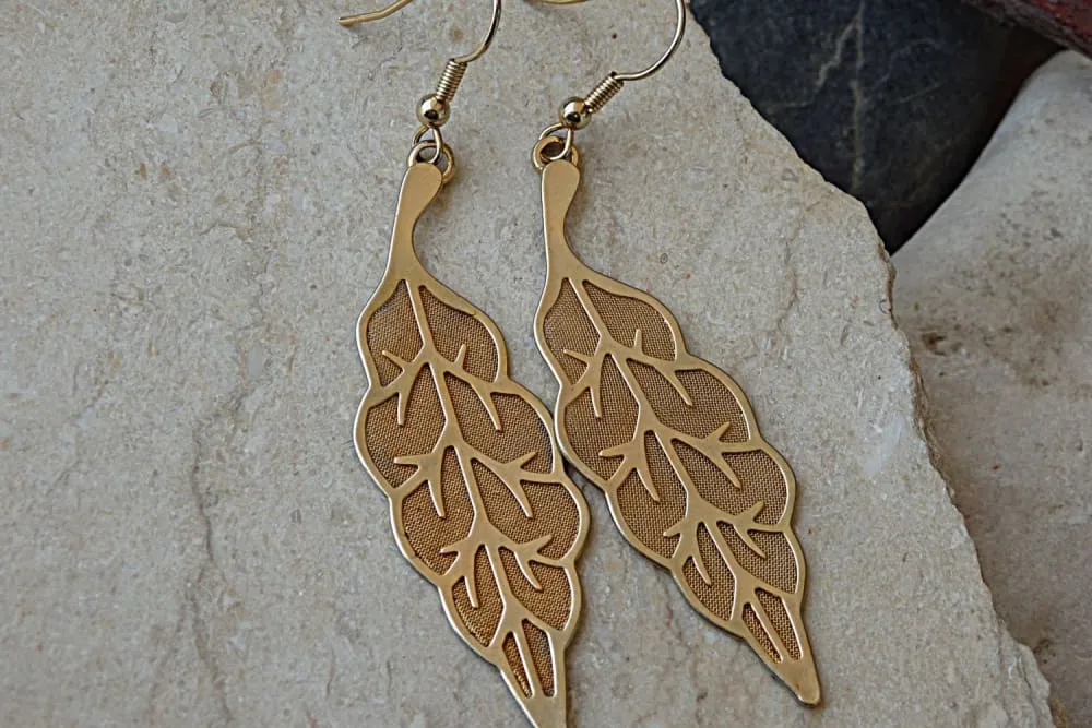 Leaf gold earrings