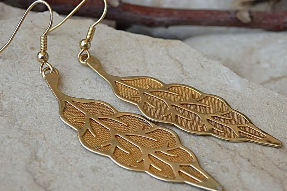 Leaf gold earrings