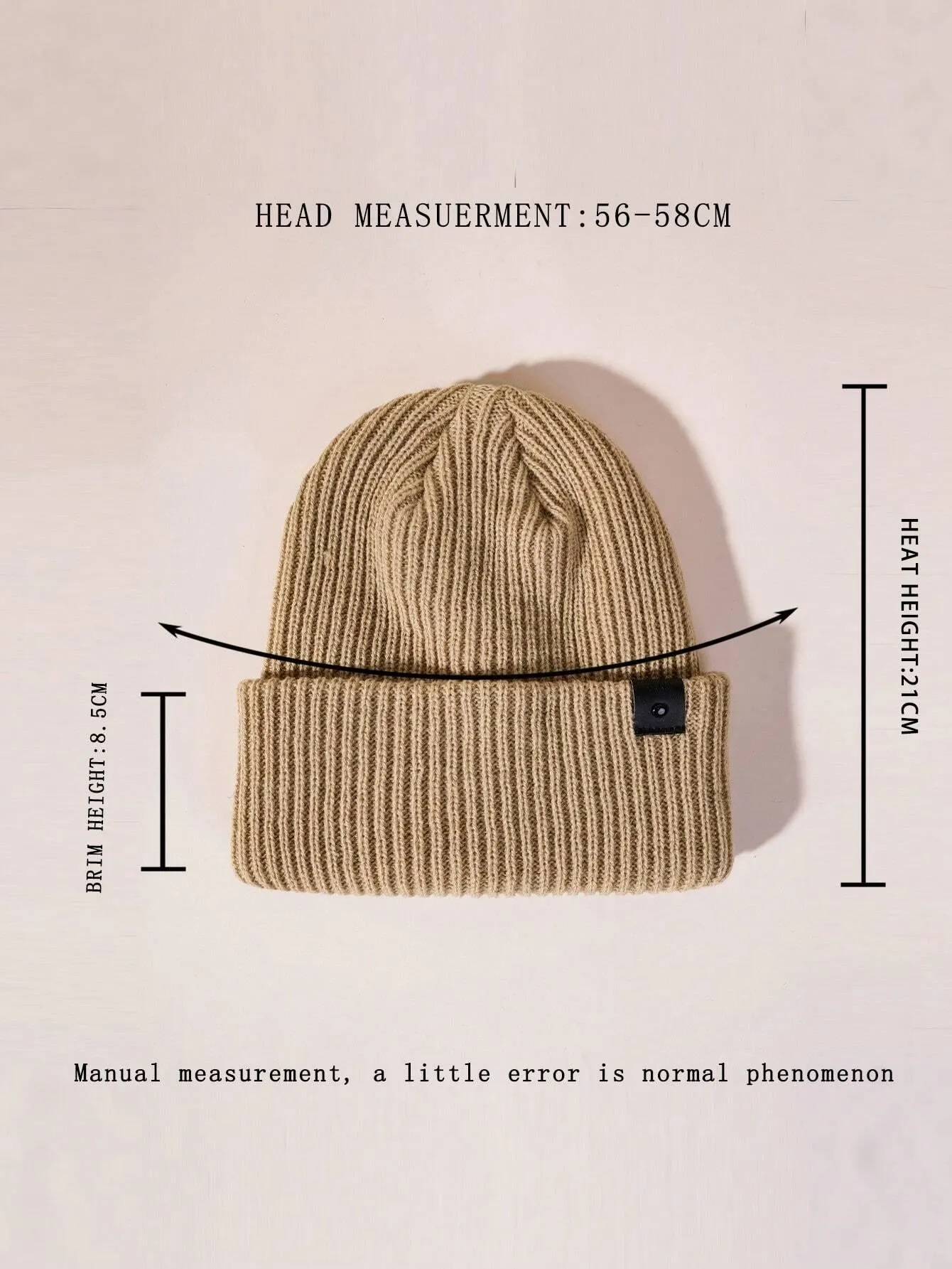 Simple knitted hat with leather buckle