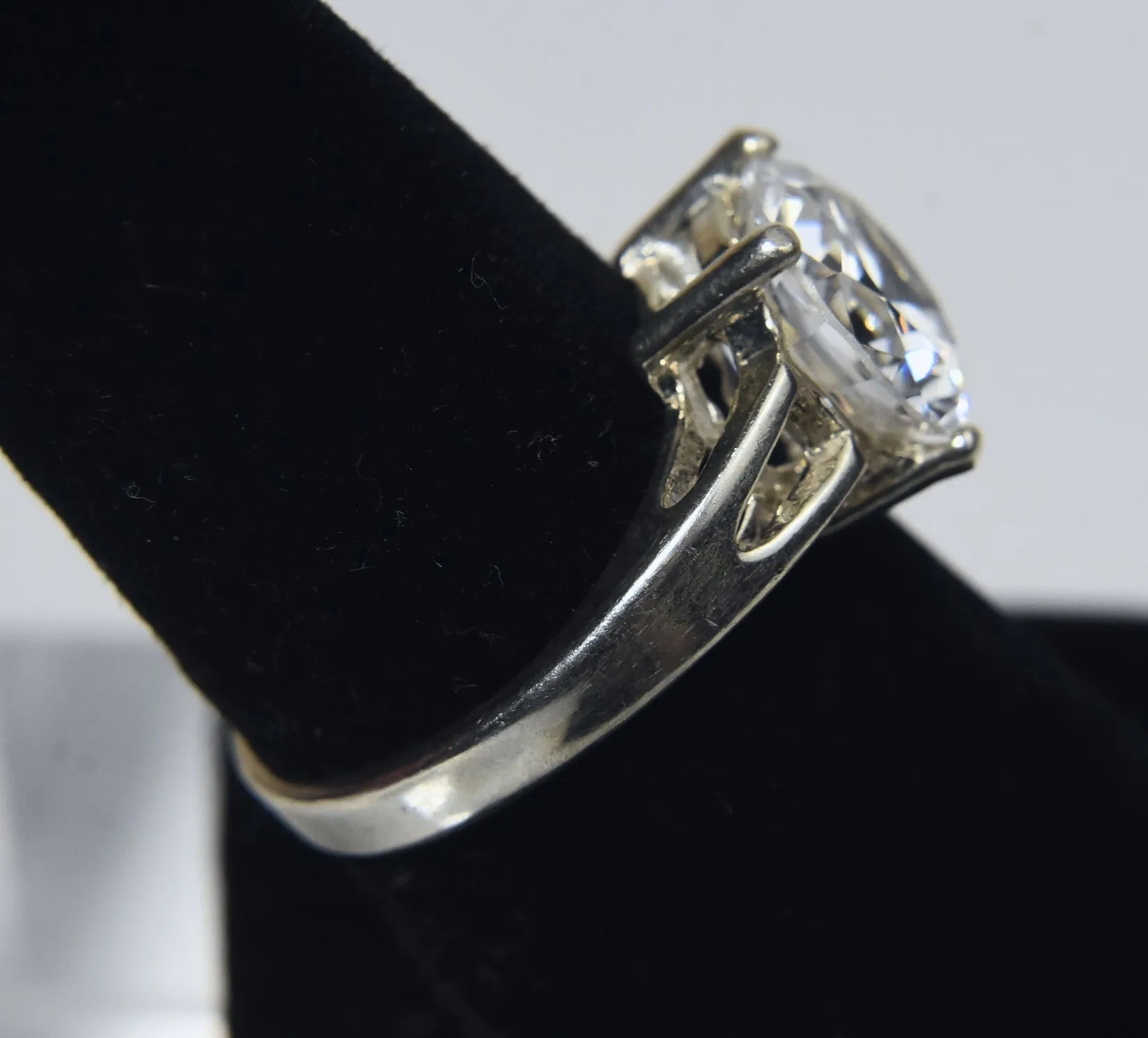 Sterling Silver Large Cubic Zirconia Ring - Size 6.75